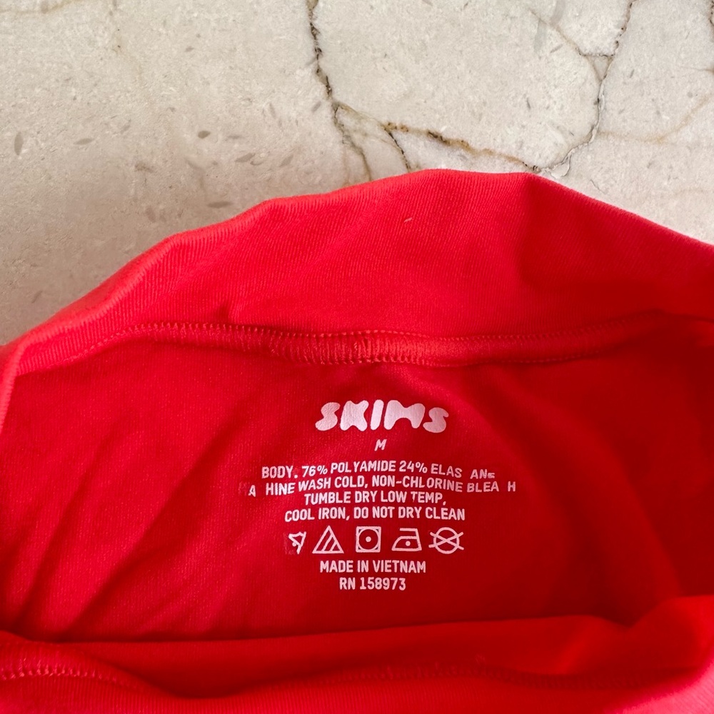 Skims Top